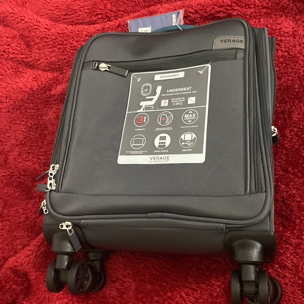 Verage Carry-On w/USB